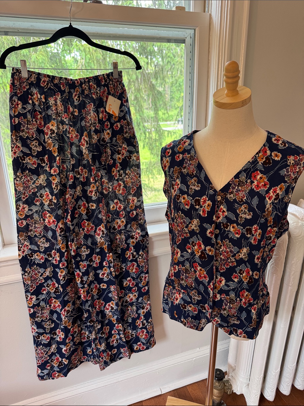 Vintage Lizwear Floral Wide-Leg Pants & Vest Set